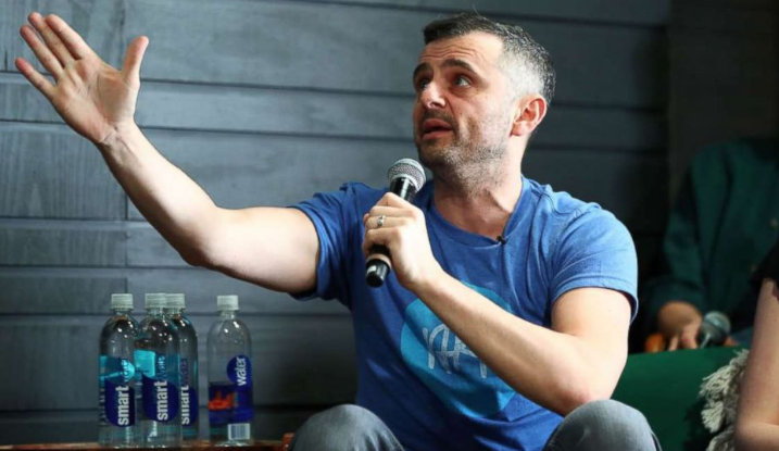 gary vee giving a speech scam